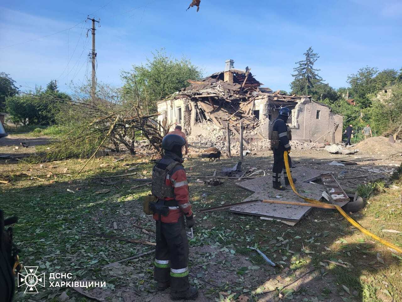 Окупанти вдарили по Куп'янську на Харківщині, постраждав чоловік. Фото
