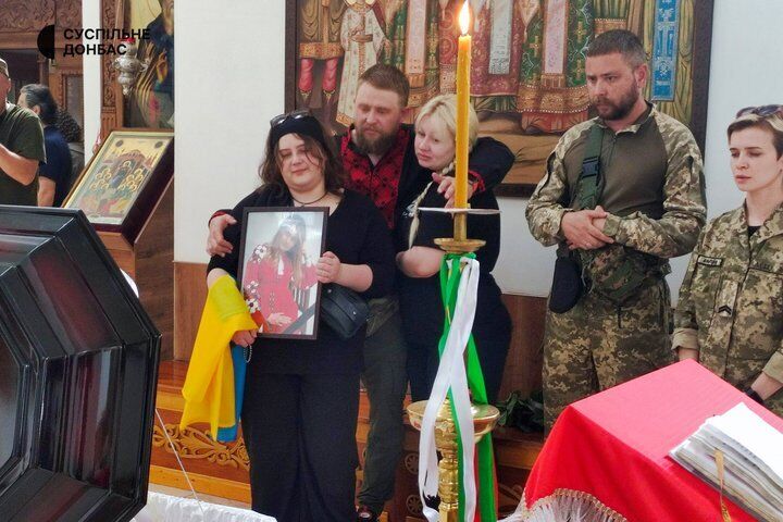 Навсегда будет 31: в Славянске прощаются с погибшей в ДТП журналисткой Анастасией Волковой. Фото
