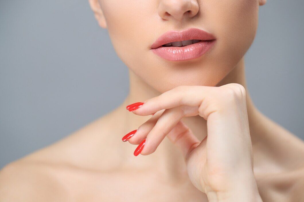 Уход за губами летом: топ-6 советов, которые сохранят губы увлажненными