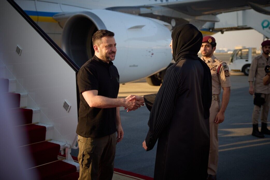 Зеленский прибыл в Катар: провел переговоры с шейхом Тамимом бин Хамадом Аль Тани. Видео