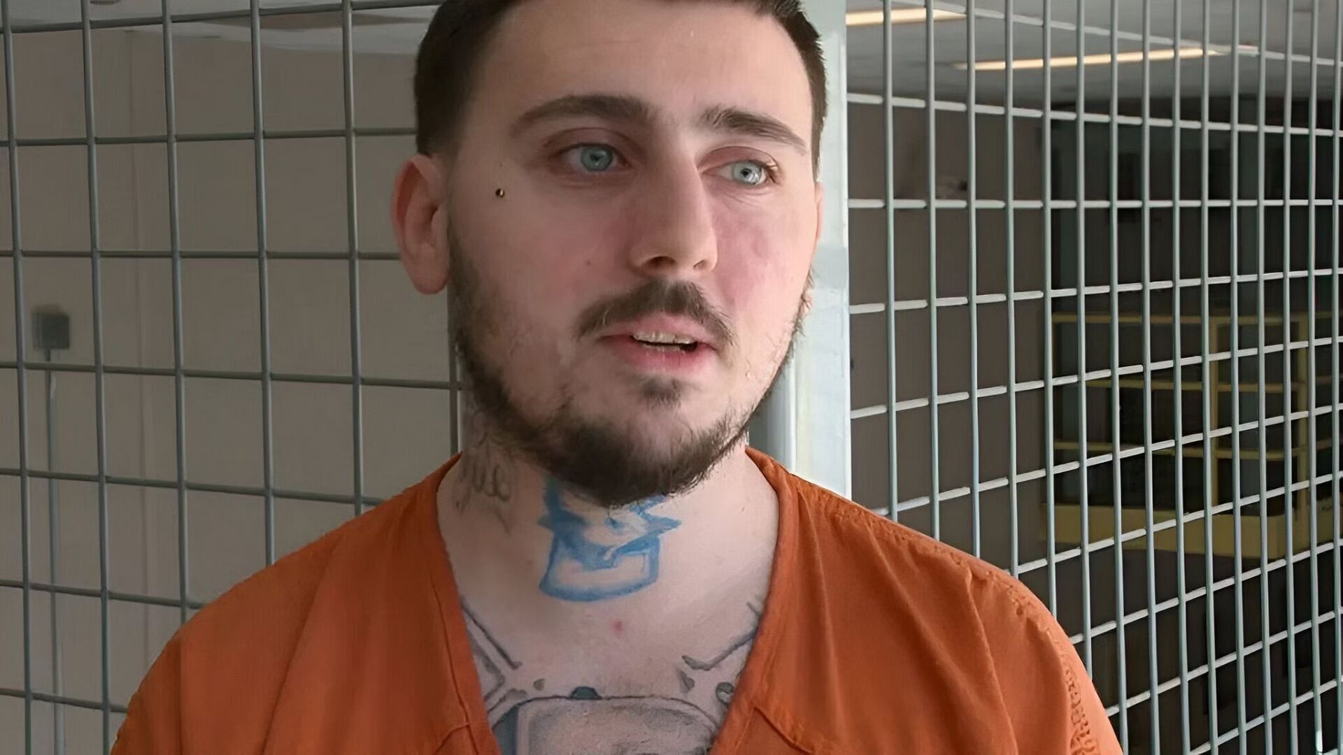 Зірку скандального серіалу Netflix знайшли мертвим у тюремній камері: актору було всього 29 років