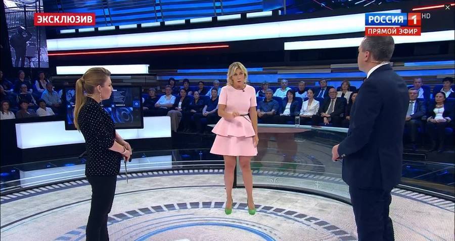 "Господи, їй самій не соромно?" Захарова стала посміховиськом у мережі після свого виступу