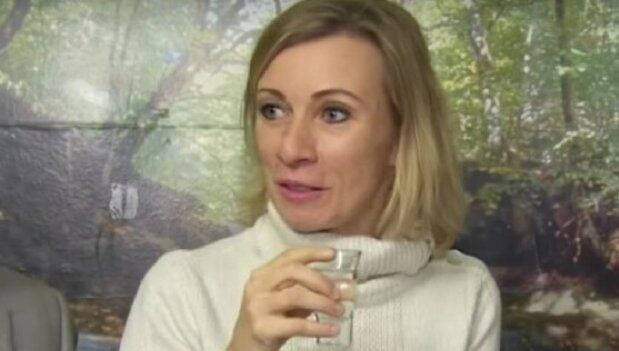 "Господи, їй самій не соромно?" Захарова стала посміховиськом у мережі після свого виступу