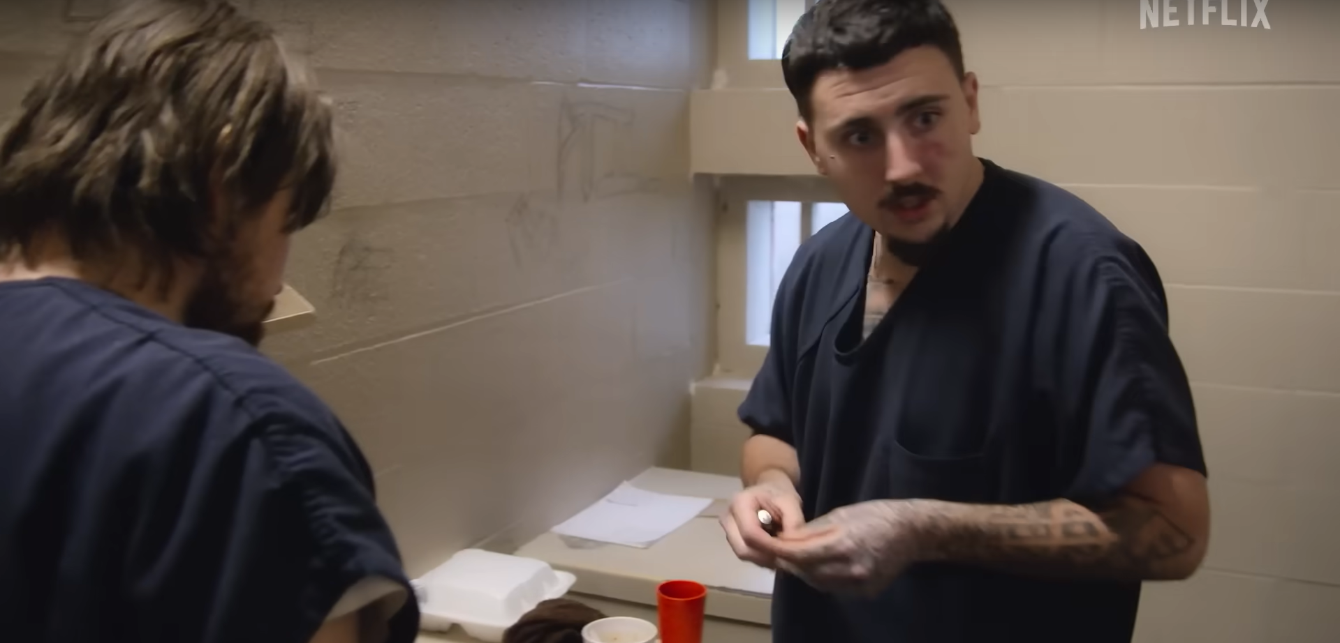 Зірку скандального серіалу Netflix знайшли мертвим у тюремній камері: актору було всього 29 років