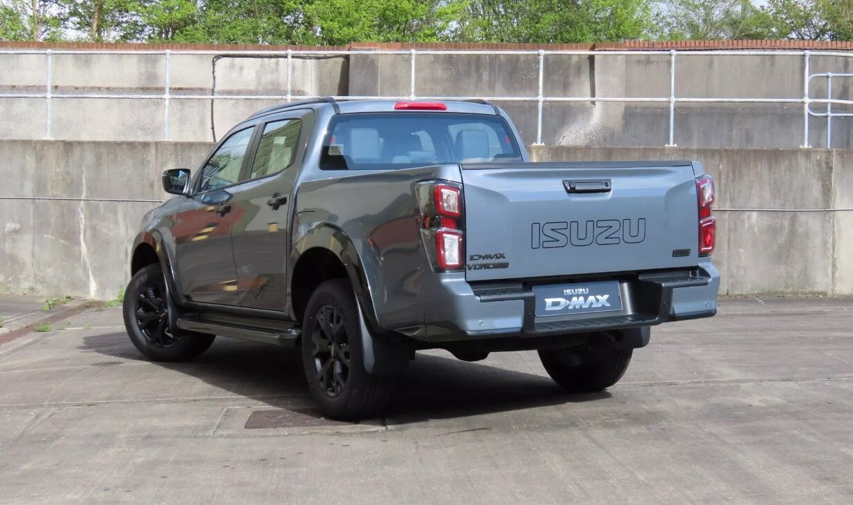 Isuzu D-Max Steel Edition