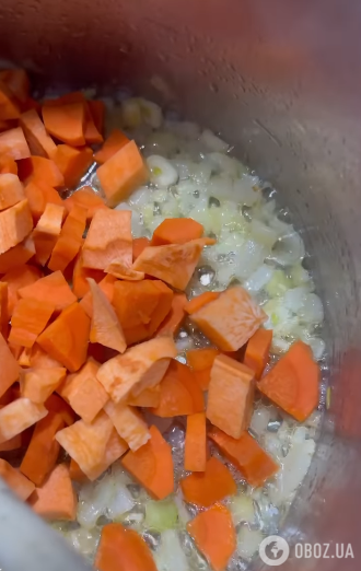 Суп из чечевицы: как за 10 минут приготовить яркое первое блюдо