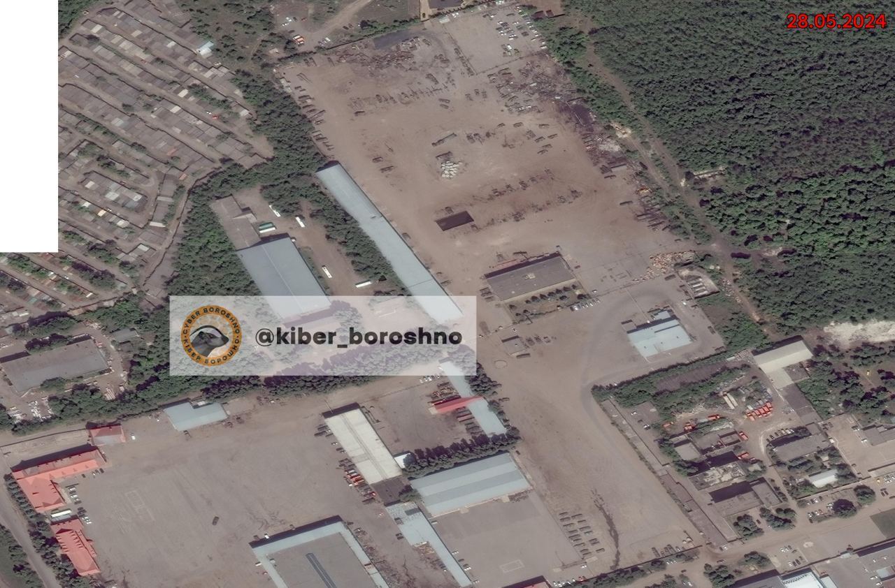 Прильоти були на території бази "ТрансПеле": спливли нові подробиці вибухів у Луганську