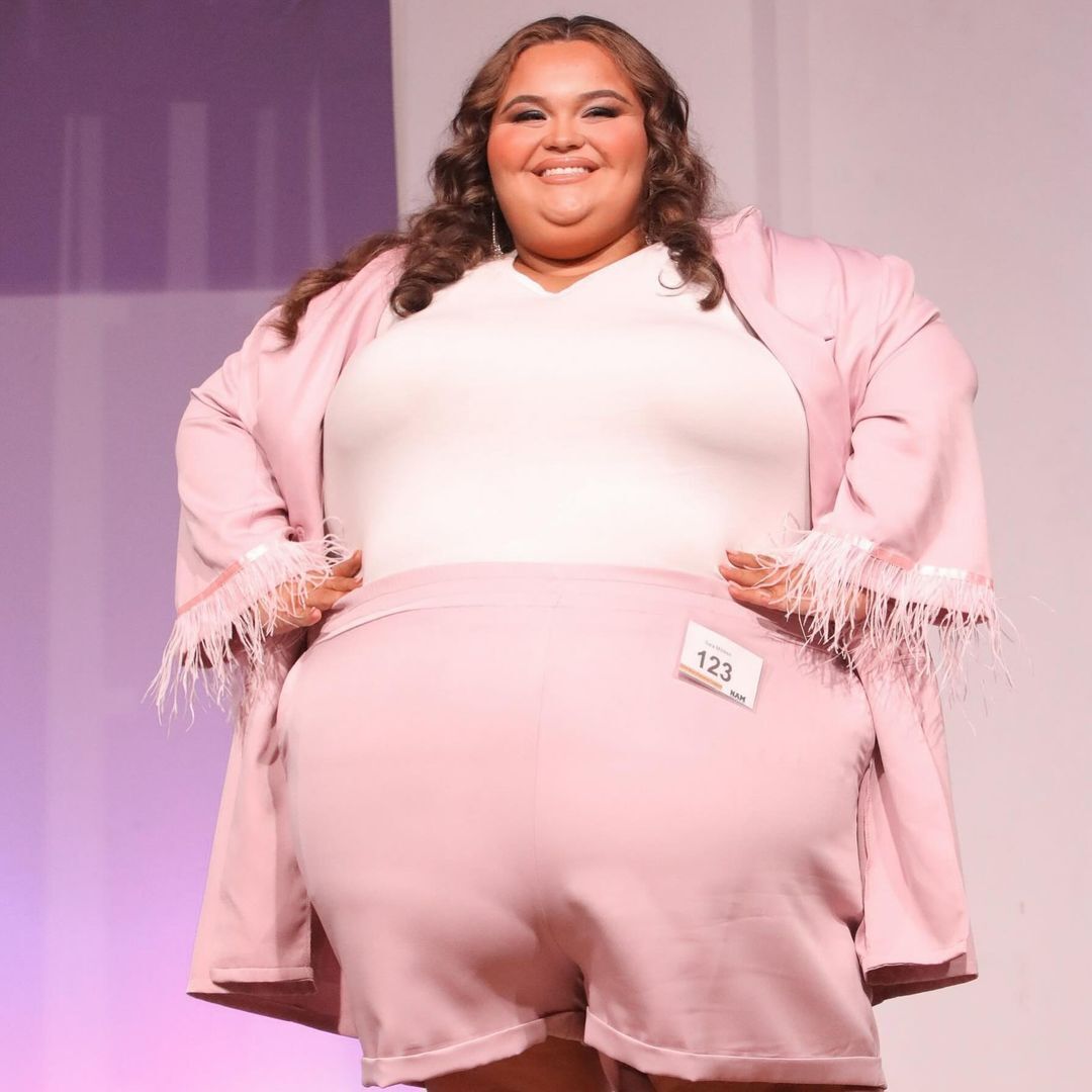 Модель plus size стала "Мисс Алабама": как выглядит Сара Милликен в реальной жизни и почему 23-летнюю женщину захейтили. Фото