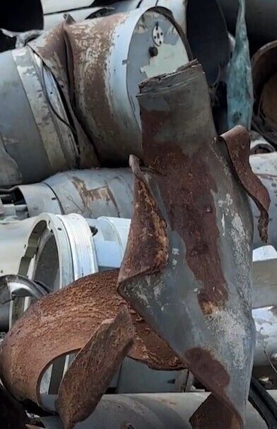 "Коштують мільйони доларів": у мережі показали "кладовище" російських ракет у Харкові. Відео