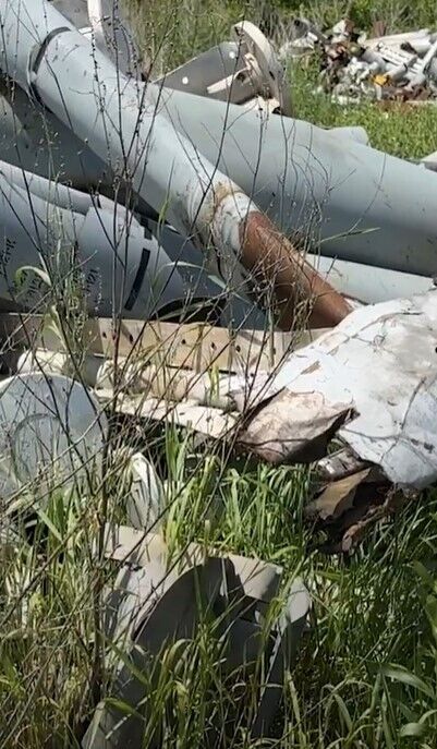 "Стоят миллионы долларов": в сети показали "кладбище" российских ракет в Харькове. Видео