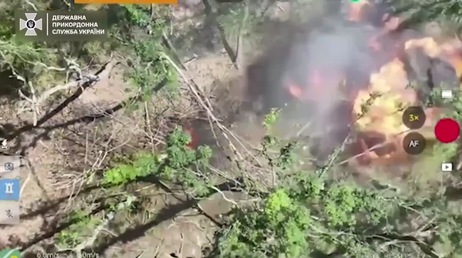 Пограничники поразили склад БК и два укрытия оккупантов в Серебрянском лесу. Видео