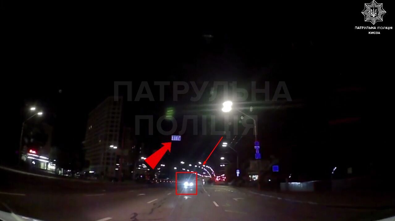 У Києві зупинили водія, який з ознаками сп’яніння їздив по зустрічній смузі. Відео