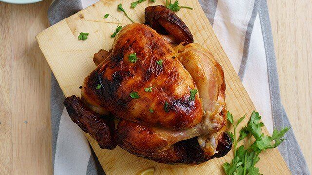 Почему жареная курица получается сухой: никогда не готовьте так мясо