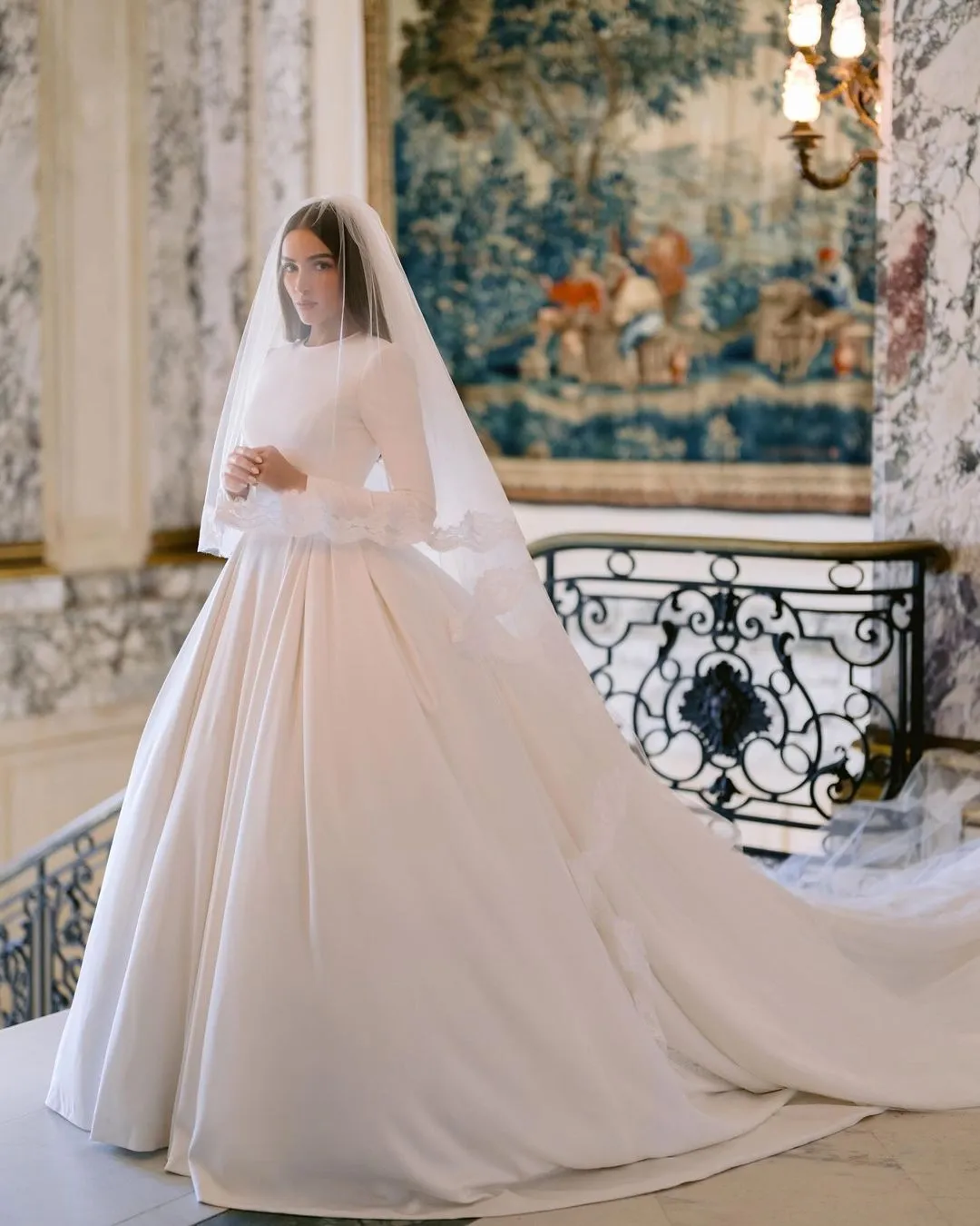 "Міс Всесвіт-2012" вийшла заміж за футболіста: який вигляд мала весільна сукня Олівії Калпо. Фото