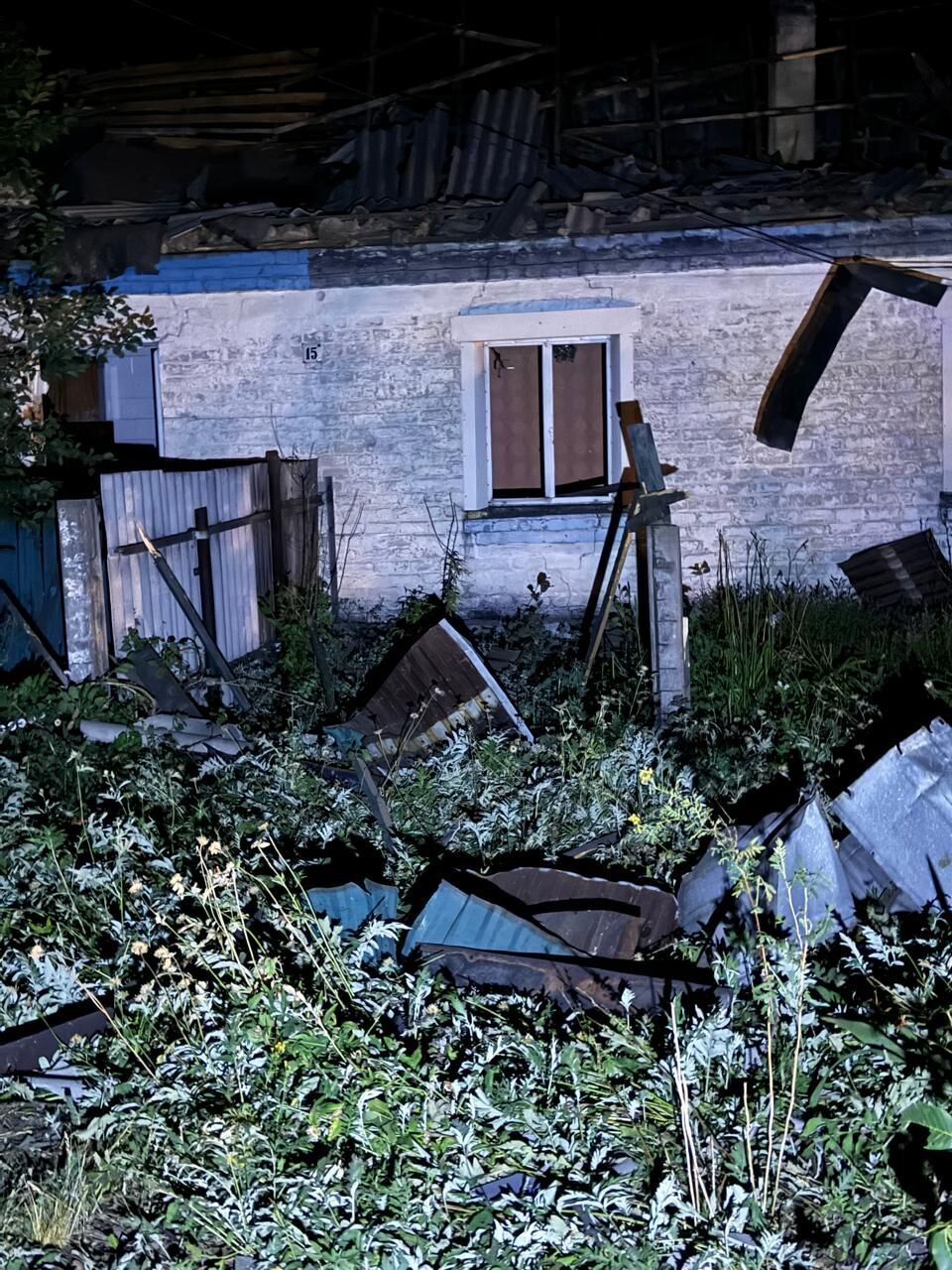 Оккупанты ударили по поселку под Селидово в Донецкой области: пострадали шесть человек. Фото