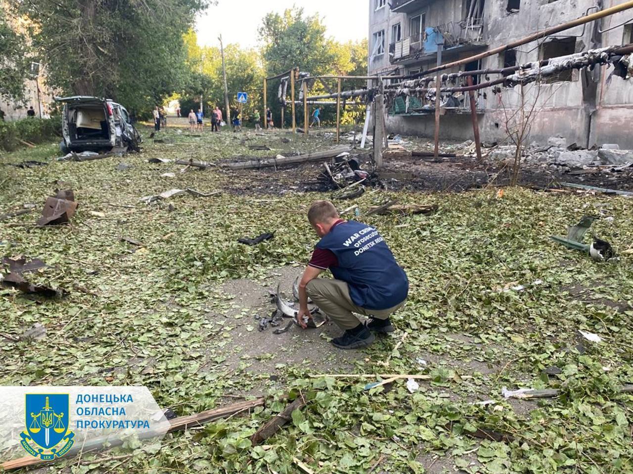 Війська РФ протягом дня обстрілювали Донеччину: серед загиблих підліток, є поранені