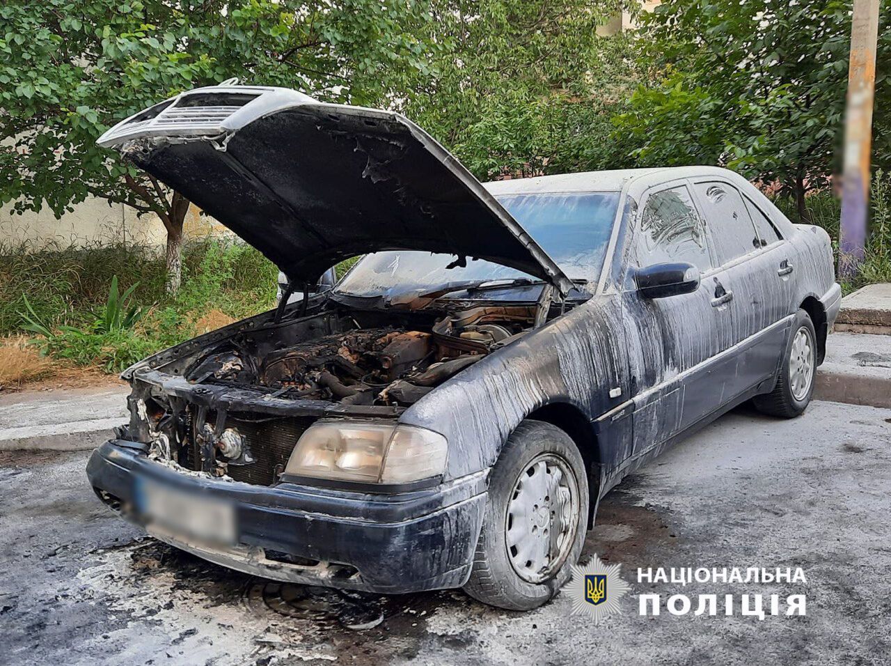 В Одесі масово палять авто військовослужбовців: хто і чому це робить. Відео