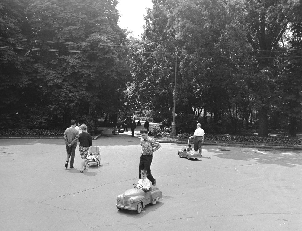 В сети показали, как выглядел Киев на снимках венгерского фотографа в 1965 году. Архивные фото