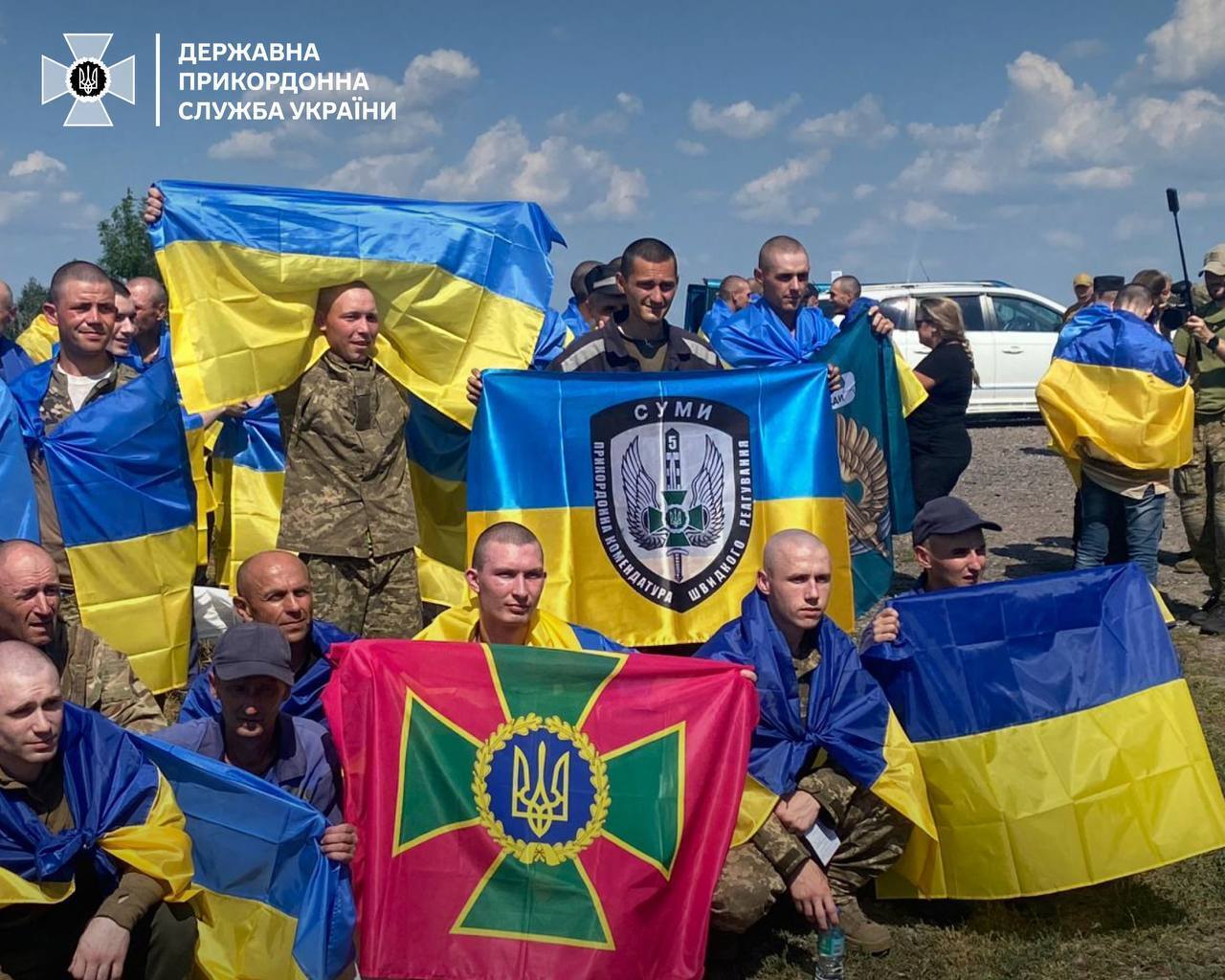 "Неможливо стримати почуттів": мережу розбурхало відео із звільненим з полону українцем