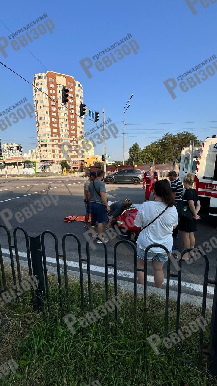 Под Киевом легковушка на пешеходном переходе сбила ребенка. Подробности аварии