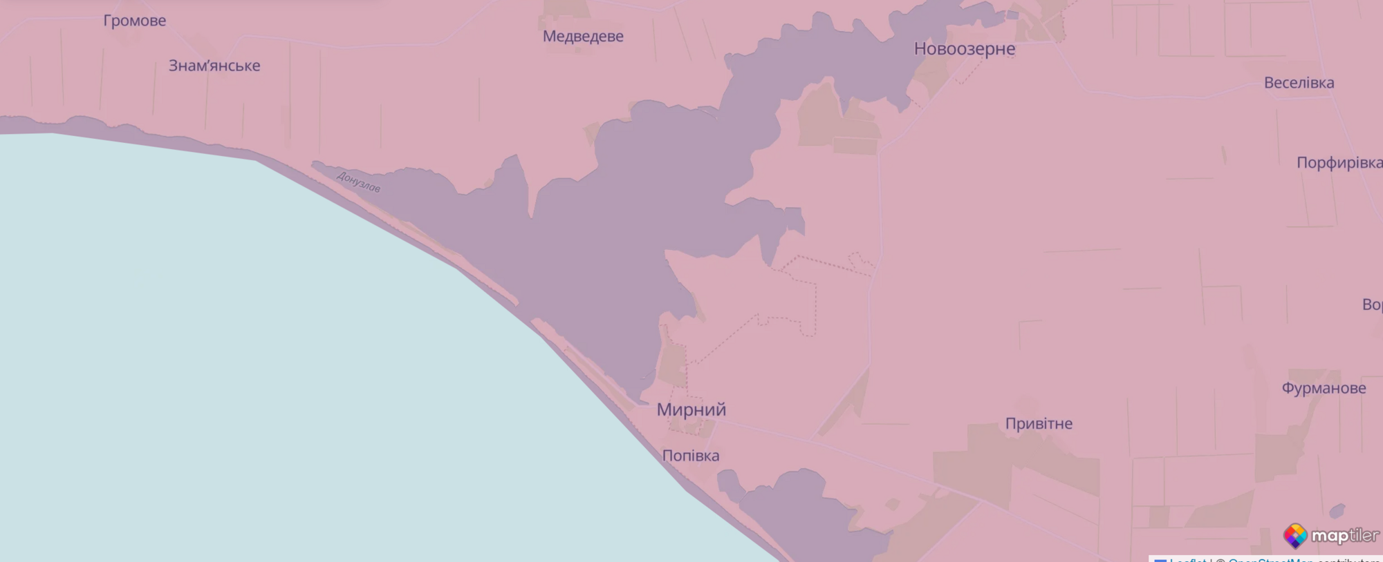 Пожежа була масштабною: опубліковано супутникові фото після удару по базі РФ на Донузлаві в Криму