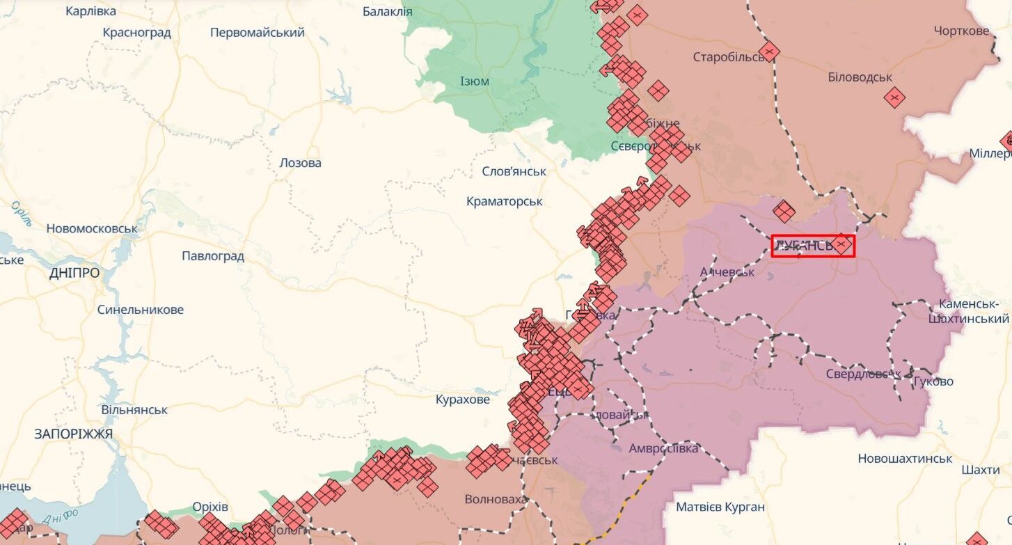 В окупованому Луганську прогриміли вибухи в районі авіаційного училища: піднявся дим. Фото і відео