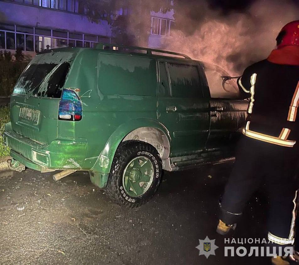 Шукали "легких грошей": у Львові затримали поплічників ФСБ, які підпалювали авто українських військових. Фото і відео