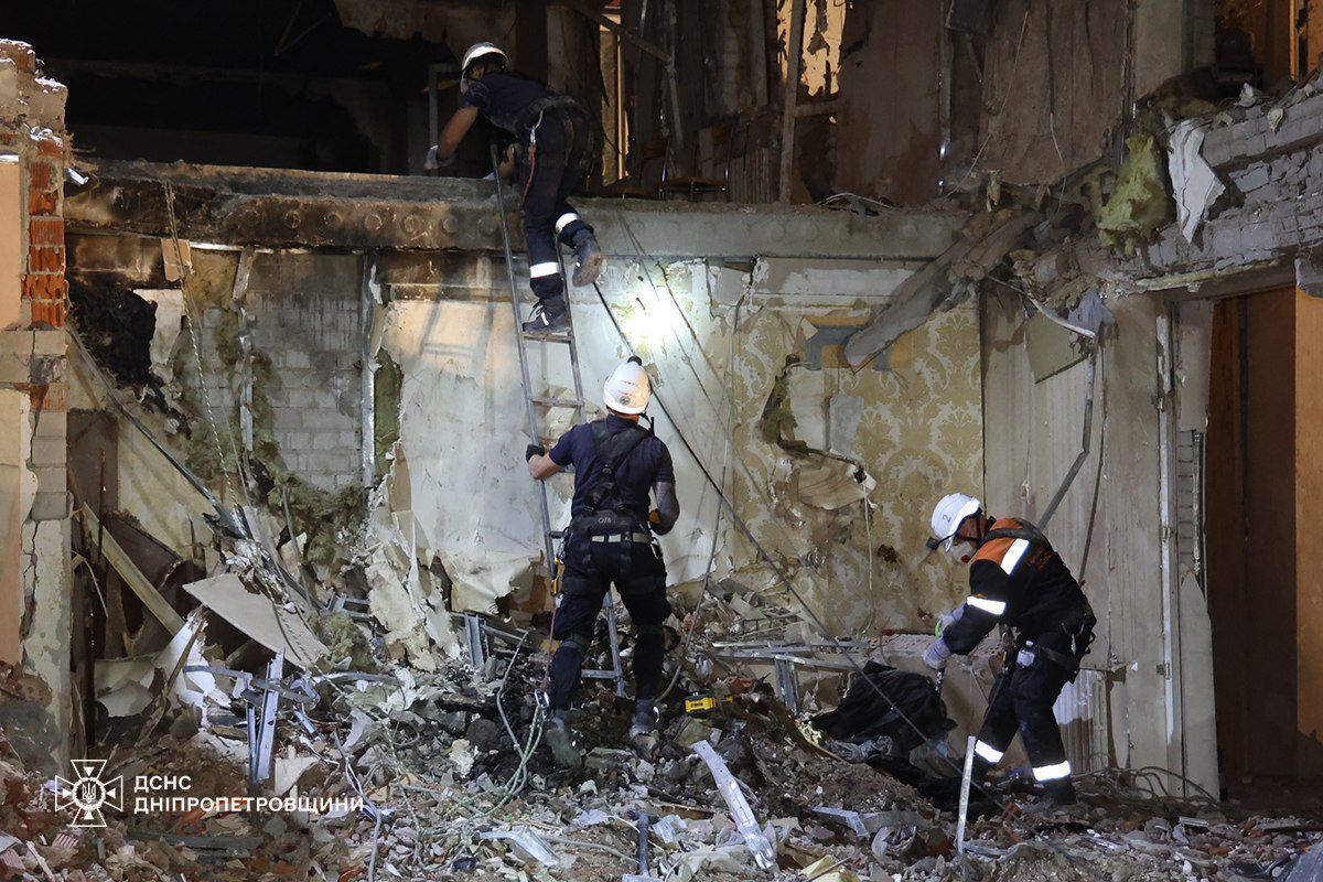 В разбитом доме нашли тело женщины: возросло количество жертв удара РФ по Днепру 28 июня