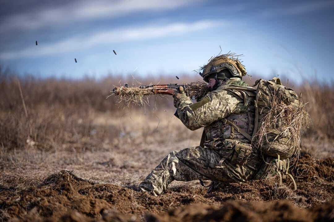 Генштаб назвал самое горячее направление на фронте: оккупанты за сутки 27 раз пытались вклиниться в оборону ВСУ