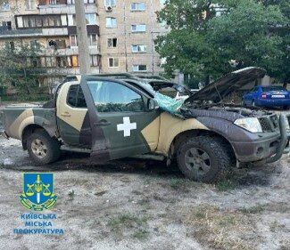 За $1200 підпалили релейну шафу на залізниці та авто військового: у Києві затримали двох російських диверсантів. Фото і відео