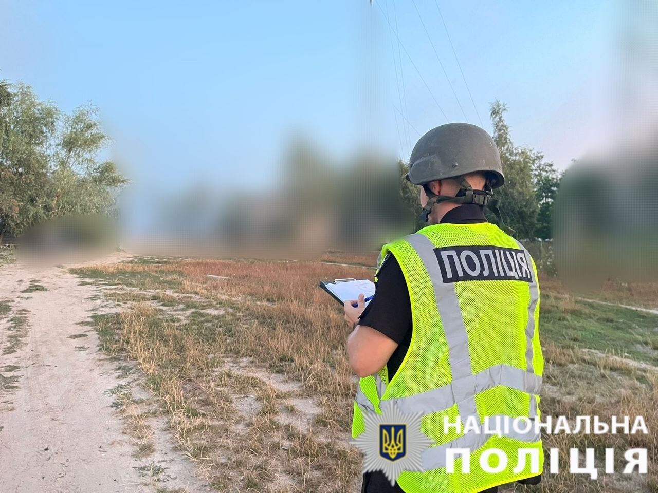 Пошкоджено будинки та адмінбудівлю: у КОВА розповіли про наслідки чергової російської атаки на Київщину. Фото і відео