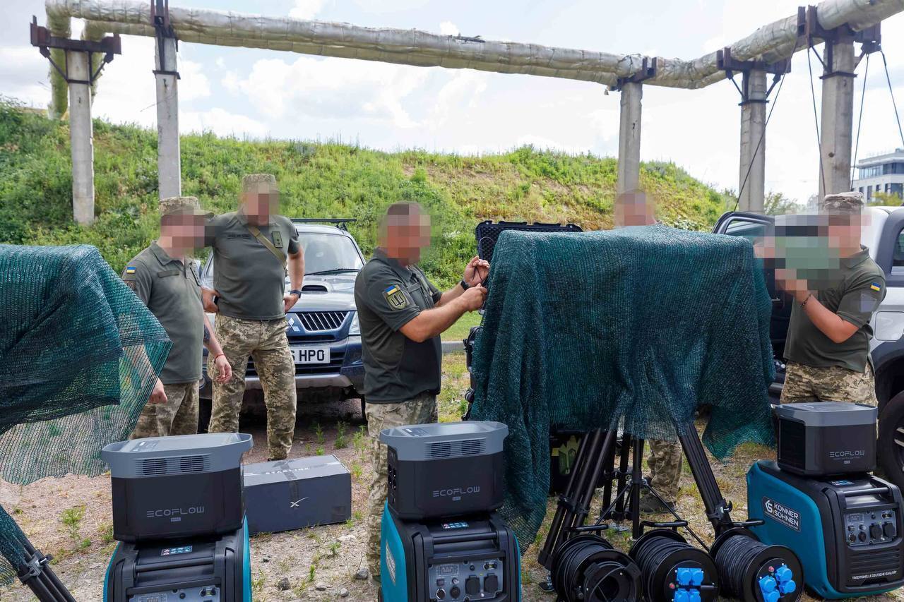 Внесок в оборону держави: захисники України отримали від Порошенка нову партію комплексів "Ай-Петрі СВ"