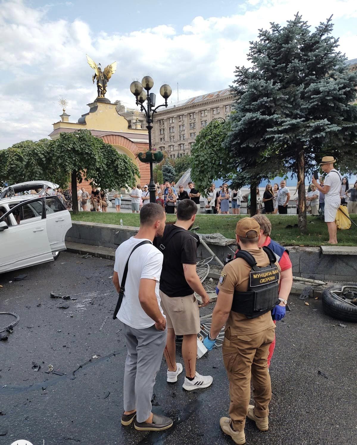 У Києві на Майдані Незалежності трапилася серйозна ДТП: відео з місця