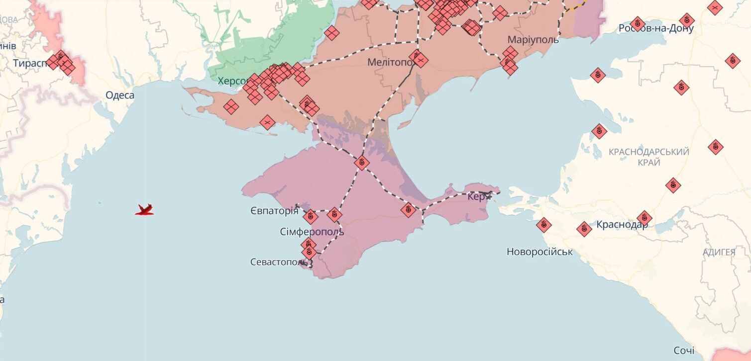 У Новоросійську поскаржилися на атаку морських дронів, було чутно вибухи. Відео