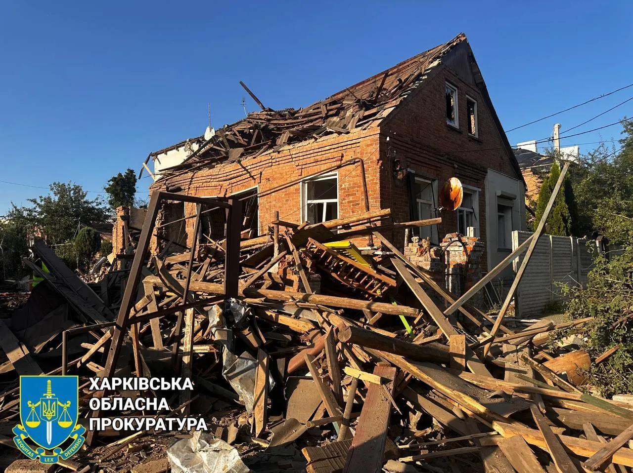 Россияне обстреляли Харьков: разрушены два дома, среди пострадавших есть дети. Фото