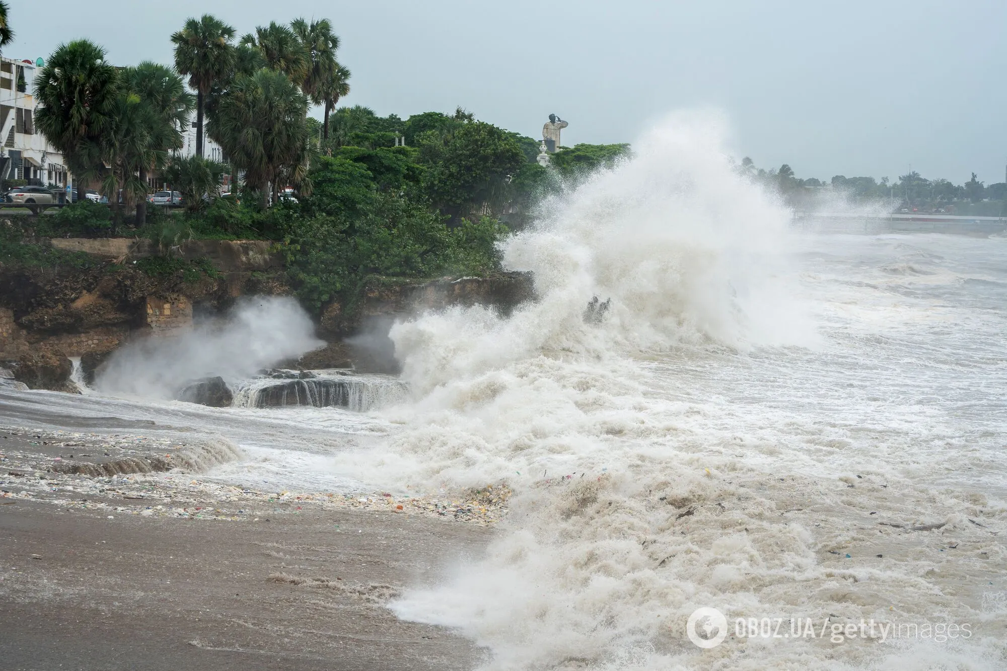 Самый мощный за 20 лет. Спутники сняли зрелищное видео урагана на Карибах