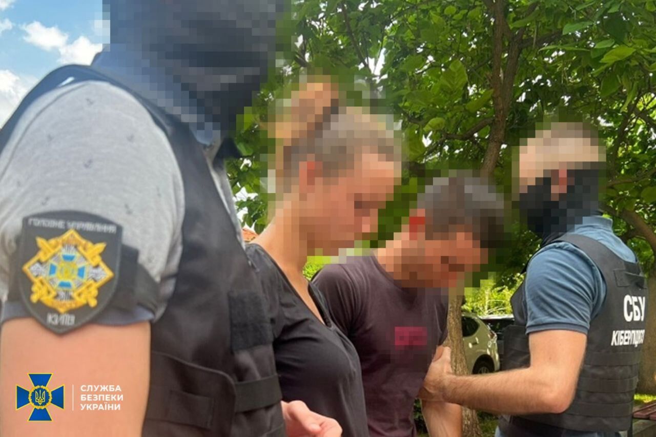 Обходили местность: СБУ задержала агентов ФСБ, которые под видом супружеской пары шпионили за морской охраной Одесщины. Фото