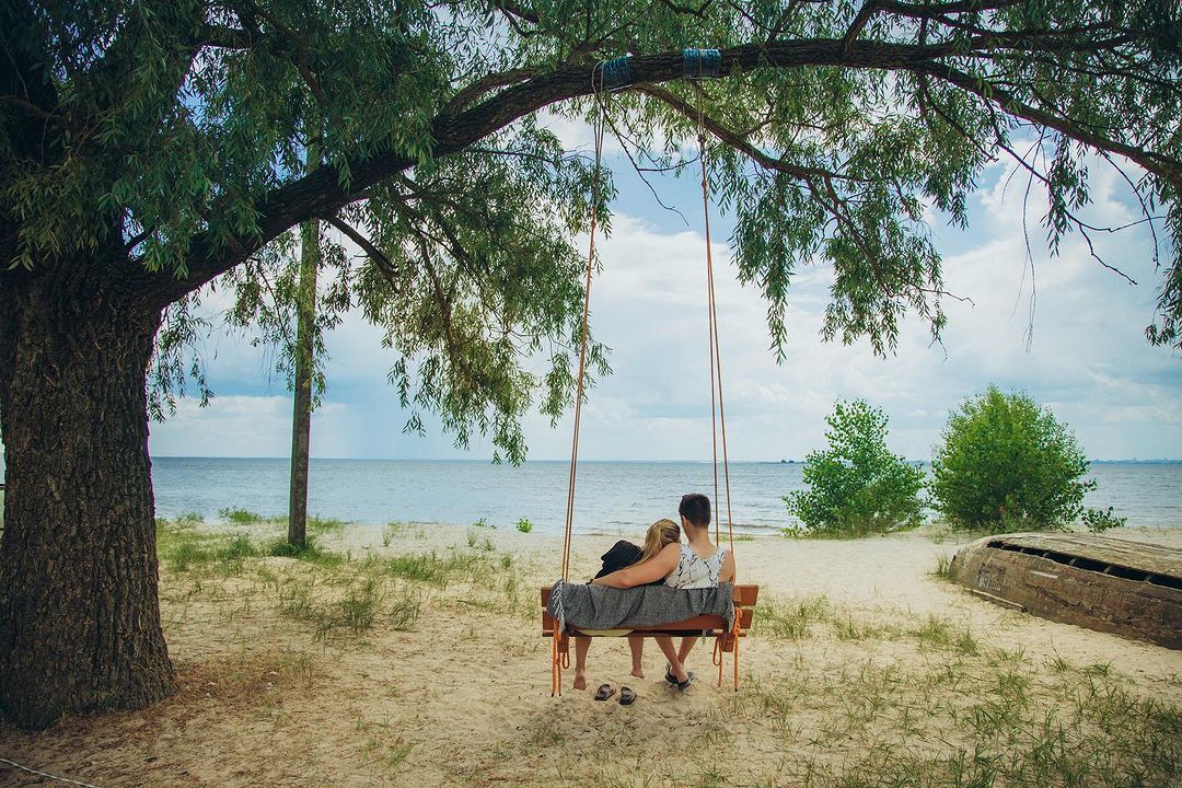 Кемпинги и глемпинги: где отдохнуть с комфортом