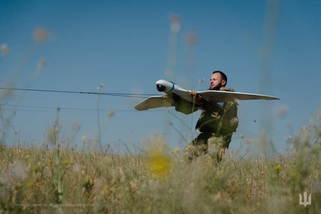 Працює "Фурія": українські морпіхи показали, як проводять аеророзвідку ворожих позицій. Фото