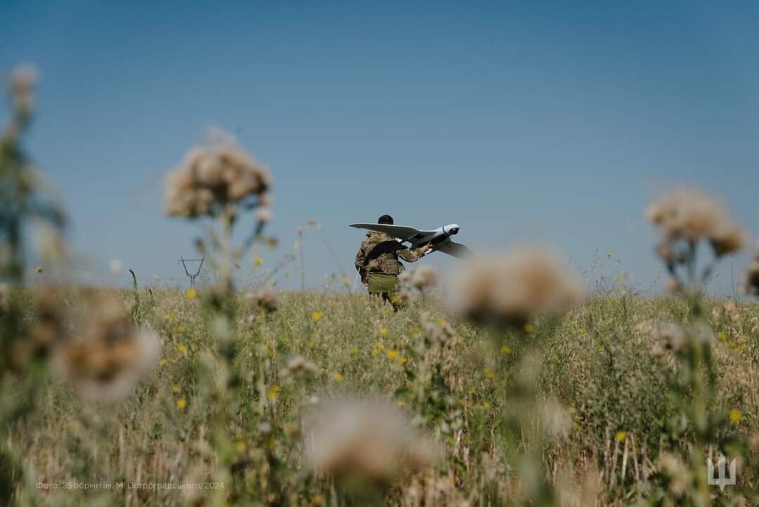 Працює "Фурія": українські морпіхи показали, як проводять аеророзвідку ворожих позицій. Фото