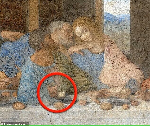 На картині Леонардо Да Вінчі "Таємна вечеря" знайшли 6 прихованих символів. Фото