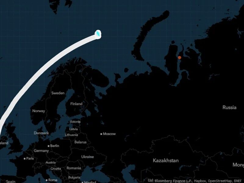 Транспондер Asya Energy показывает, что судно находится в Баренцевом море.
