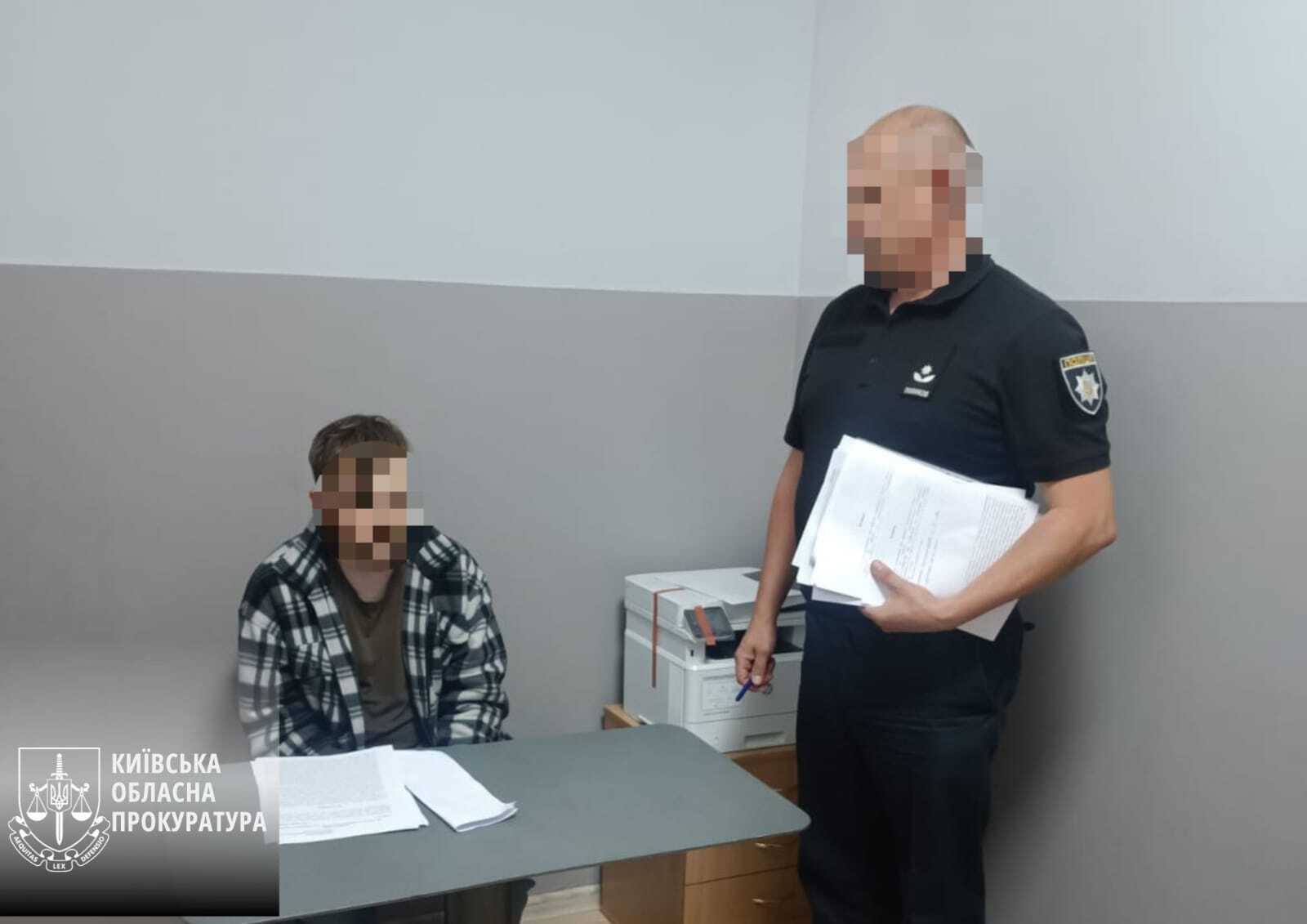 Зґвалтував неповнолітню та намагався її вбити: на Київщині затримали підозрюваного