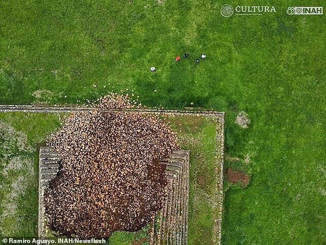 В Мексике обрушилась 1000-летняя пирамида: местное племя увидело в этом плохой знак