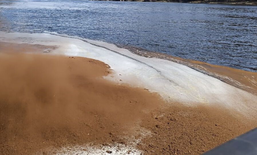 Уровень воды возле Хортицы существенно упал: появились новые острова и погибла растительность