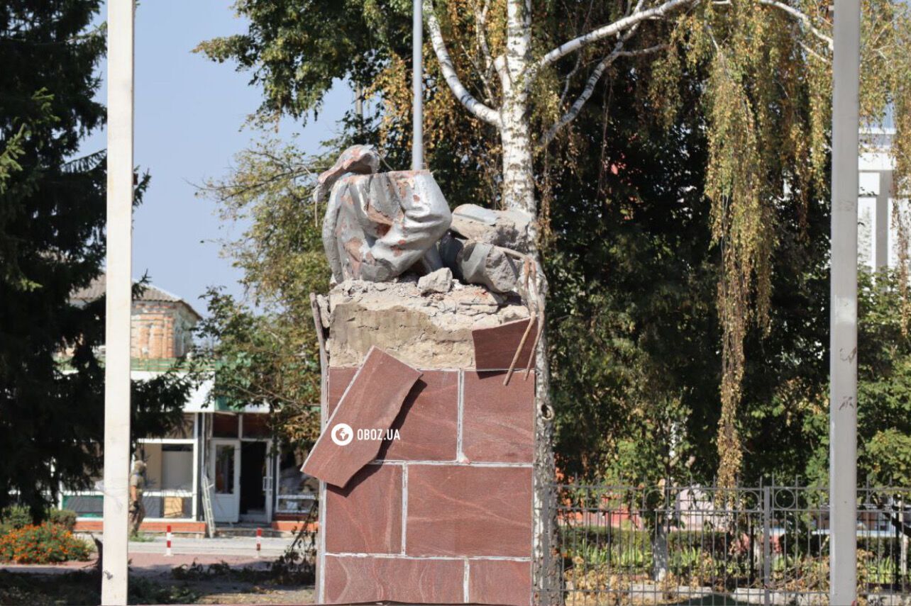 Памятник Ленину в Судже снесли сами россияне: свидетельство очевидца. Фото