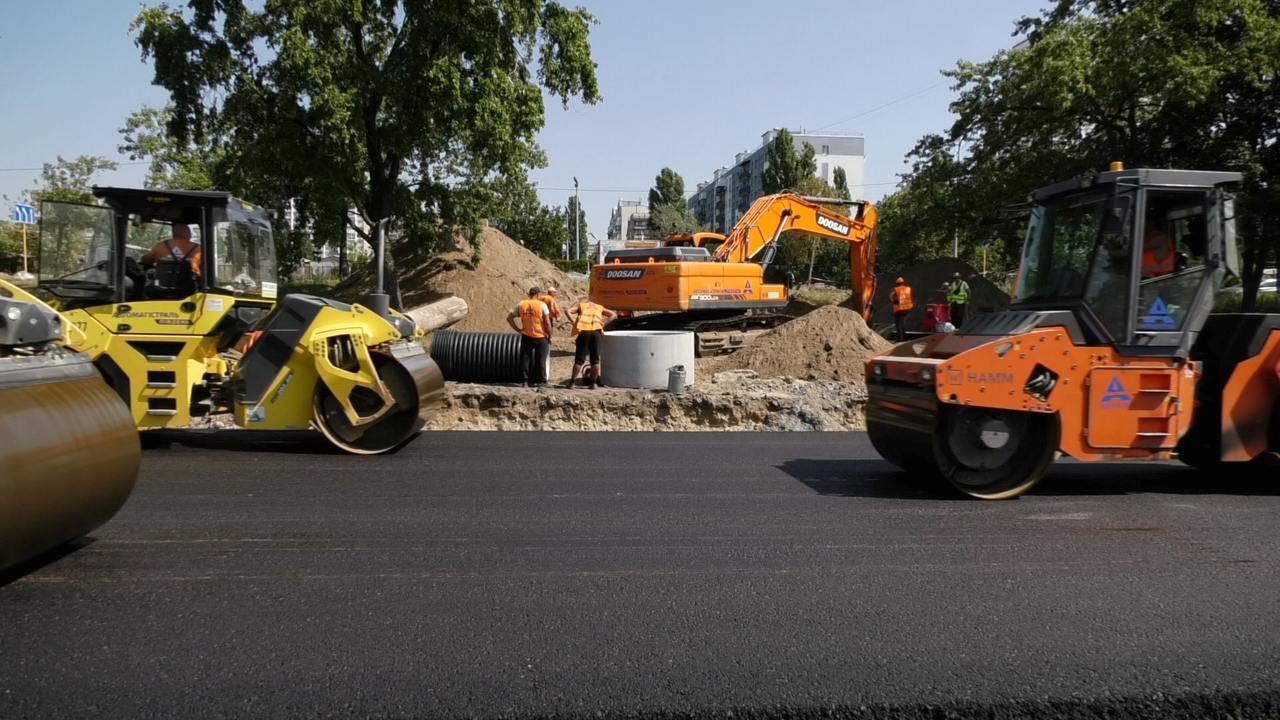 Зменшить затори: Кличко показав, як триває останній етап робіт із реконструкції транспортної розв’язки на Оболоні. Фото і відео