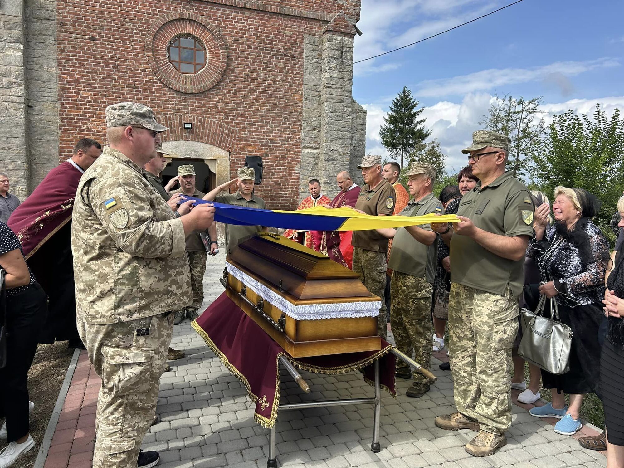 Без батька залишилися сини: у боях на Донеччині загинув захисник з Тернопільщини. Фото 