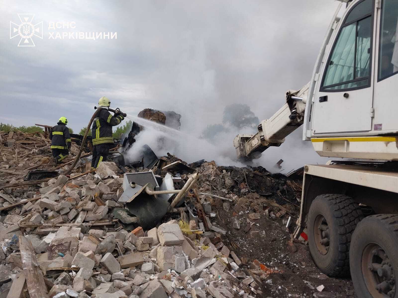 Окупанти вдарили по Харківщині, зруйновано будинки: є загиблі й постраждала. Фото