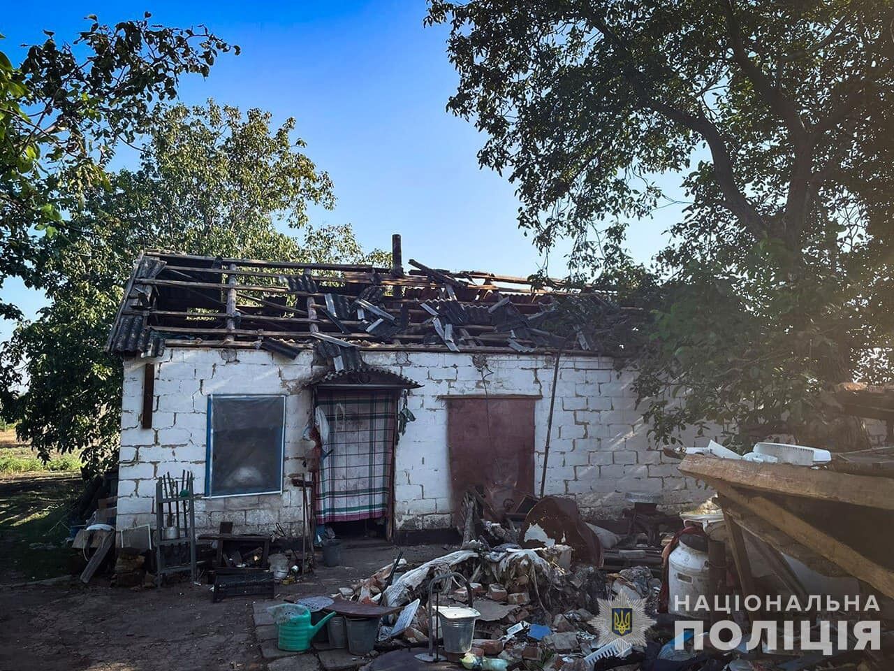 Оккупанты обстреляли Гуляйполе и Степногорск: дотла выжжен музей, ранены спасатели. Фото